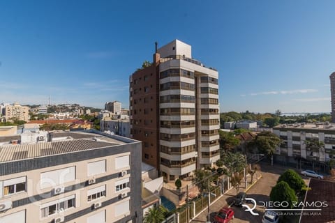 Image 39 - 235301